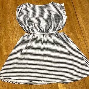Zara girls dress size 10 Black and White Stripe Side Cut out Knit Stretch Casual